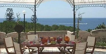 Alojamento de Acomodação e Pequeno-almoço Terrazza Sul Plemmirio Syracuse